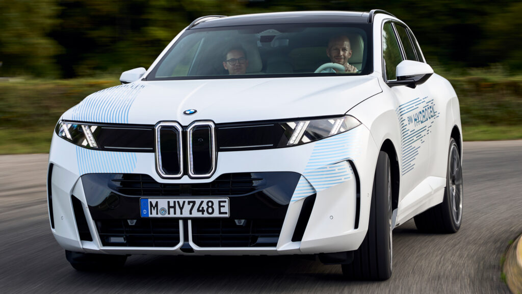 BMW iX5 Hydrogen prototype shown without camouflage ahead of production (Photo credit: BMW)