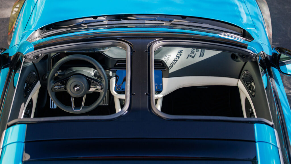 Nissan Z Kaze concept in Pacific Teal with custom T-top and carbon fiber body kit (Photo credit: Nissan)